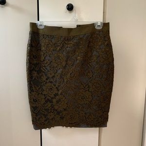 Loft Scalloped Lace Skirt